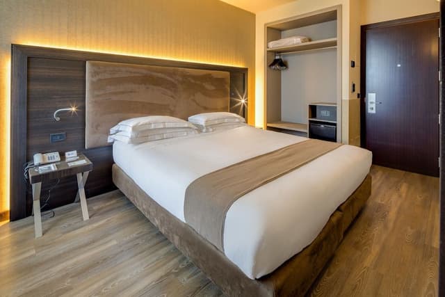 Superior Room, 1 Queen Bed, Non Smoking