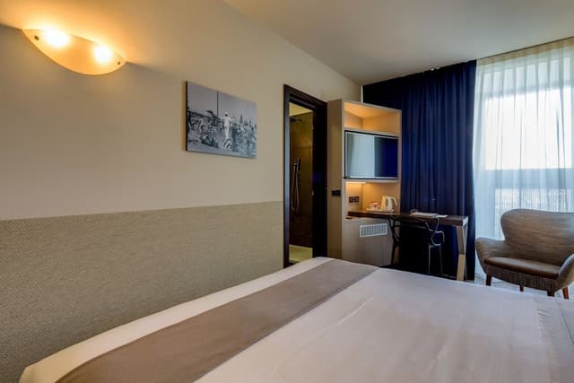 Superior Room, 1 Queen Bed, Non Smoking