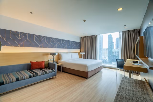 Deluxe King Room