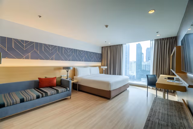 Deluxe King Room