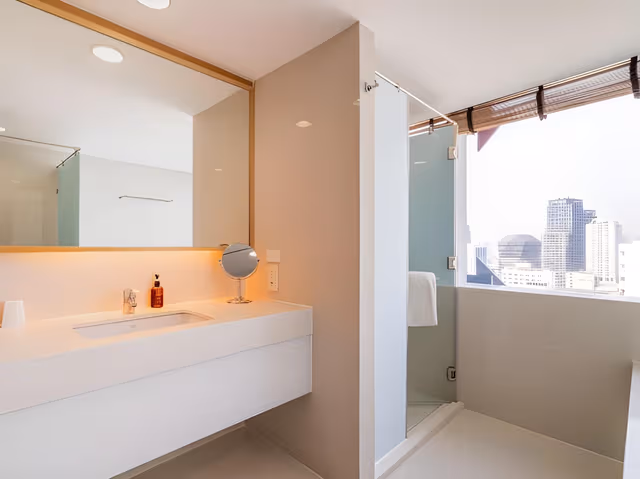 Deluxe Corner Double Room