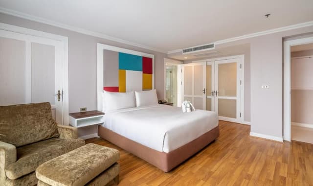 Executive Suite