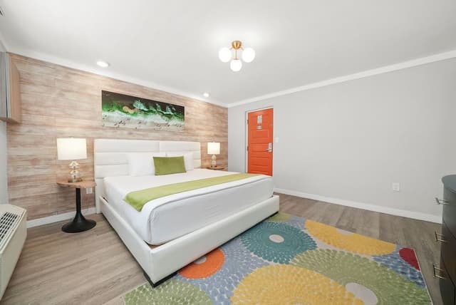 Double Queen Family Room