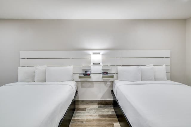 Deluxe Room, 2 Queen Beds