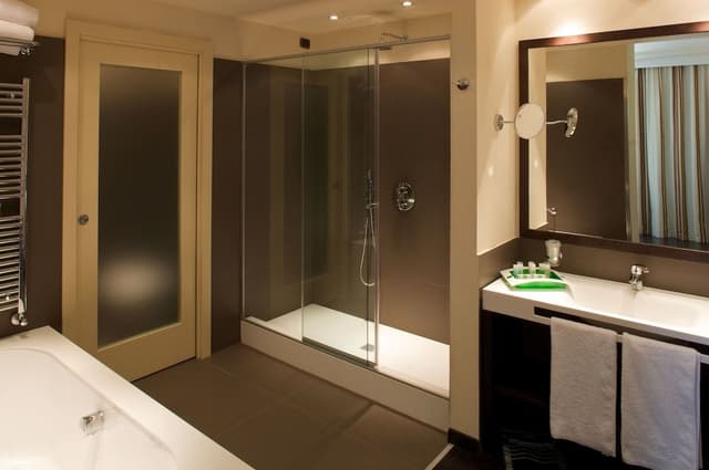 Junior Suite, 1 King Bed with Sofa bed