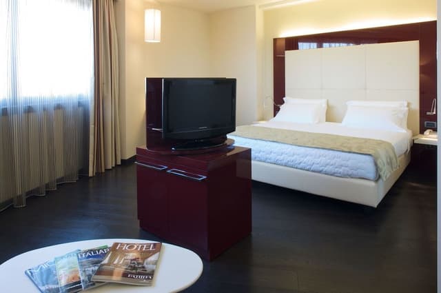 Junior Suite, 1 King Bed with Sofa bed
