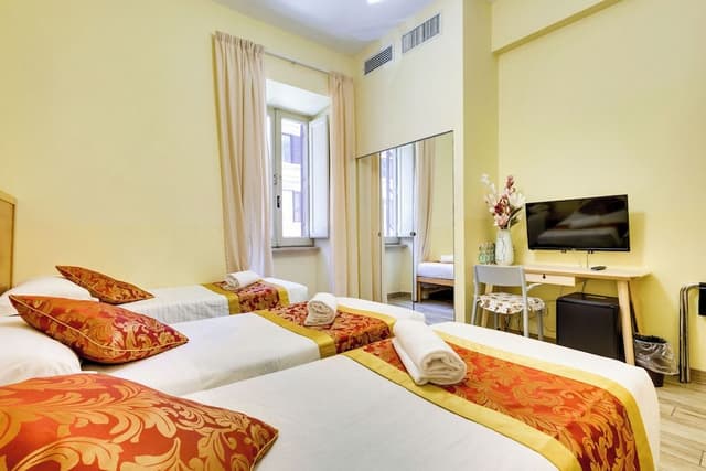 Triple Room