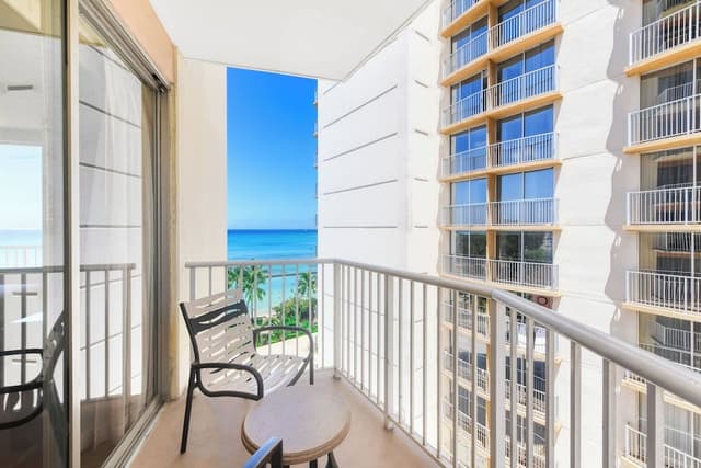 Room, Partial Ocean View (Accessible)