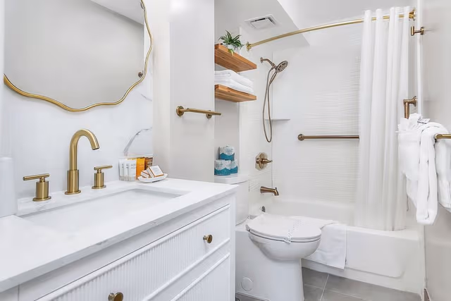 Luxury Studio, 1 King Bed, Kitchenette, City View (0047)