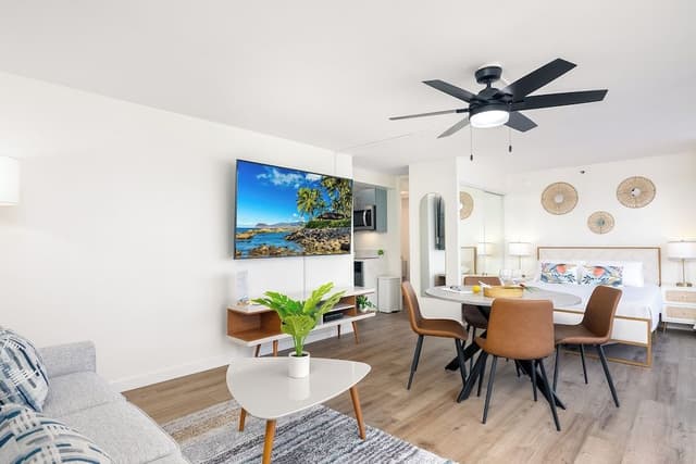 Studio, 1 Queen Bed with Sofa Bed, Partial Ocean View (0183)