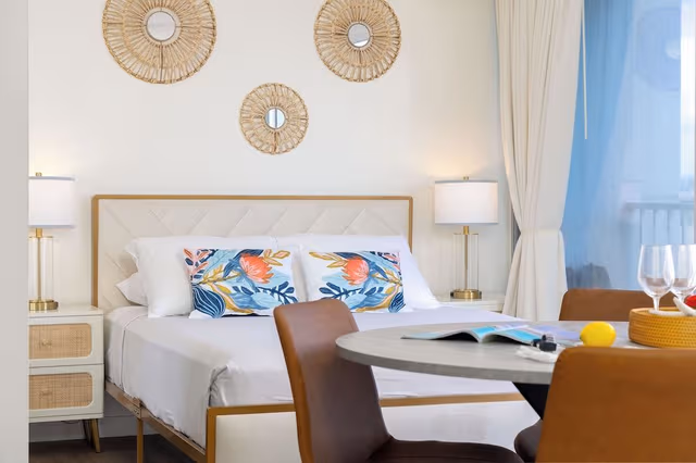 Studio, 1 Queen Bed with Sofa Bed, Partial Ocean View (0183)