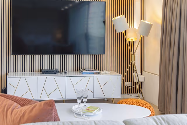 Luxury Studio, 1 King Bed, Kitchenette, City View (0047)
