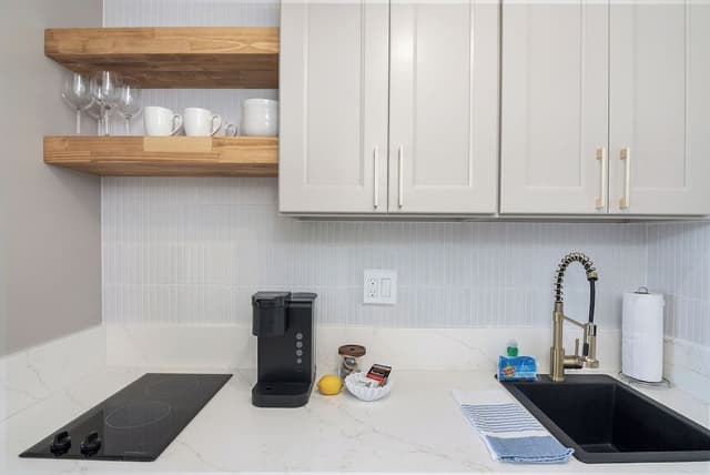 Luxury Studio, 1 King Bed, Kitchenette, City View (0047)