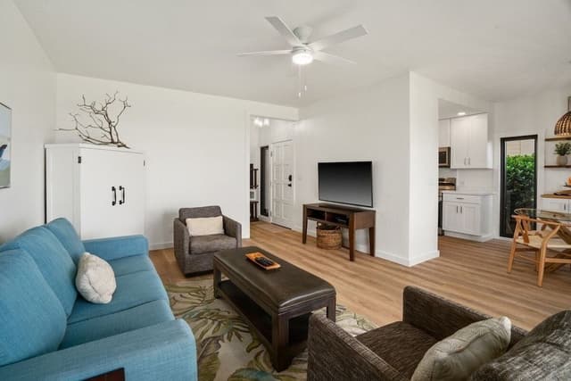 Condo, 2 Bedrooms