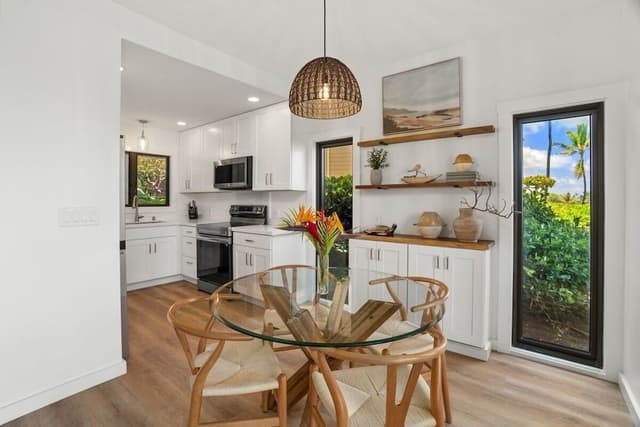Condo, 2 Bedrooms