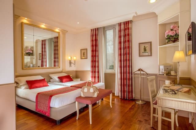 Triple Room