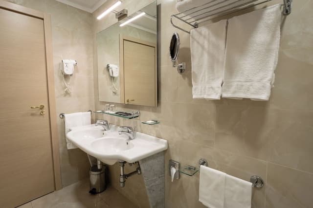 Studio Suite, Balcony, Garden View