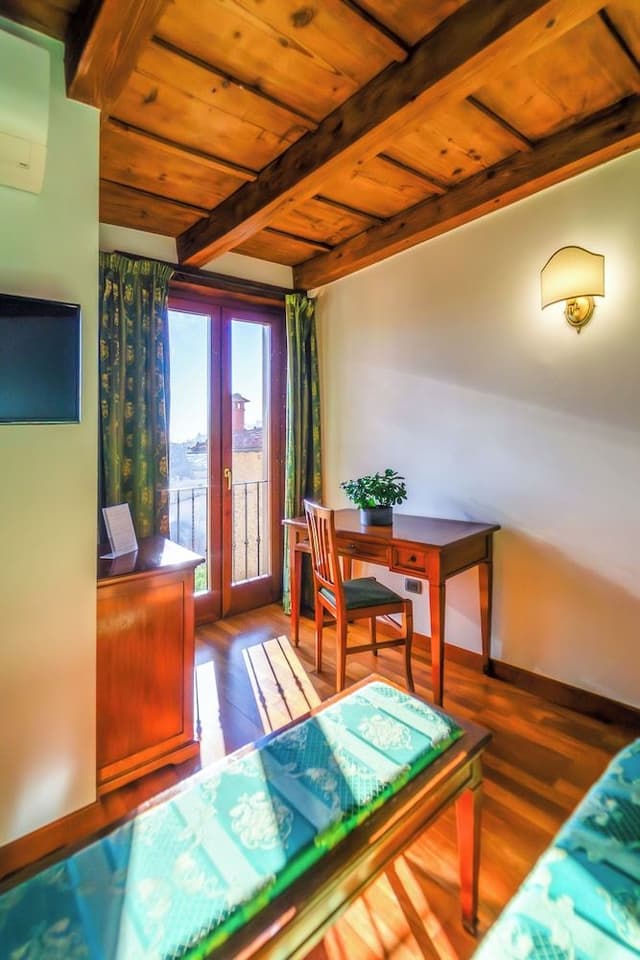 Classic Double/Twin Room