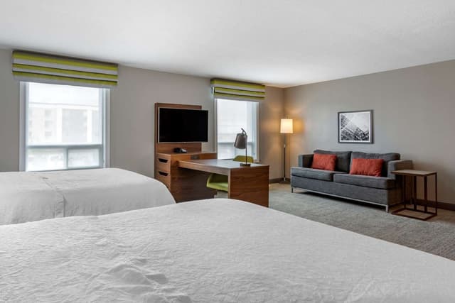 2 QUEEN BEDS STUDIO SUITE W/ SOFABED NONSMOK