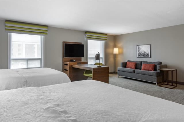 2 QUEEN BEDS STUDIO SUITE W/ SOFABED NONSMOK