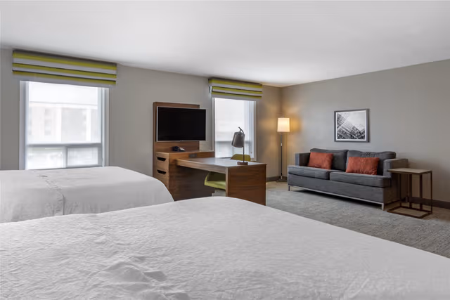 2 QUEEN BEDS STUDIO SUITE W/ SOFABED NONSMOK