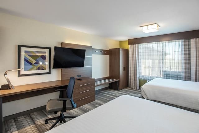 Suite, Multiple Beds