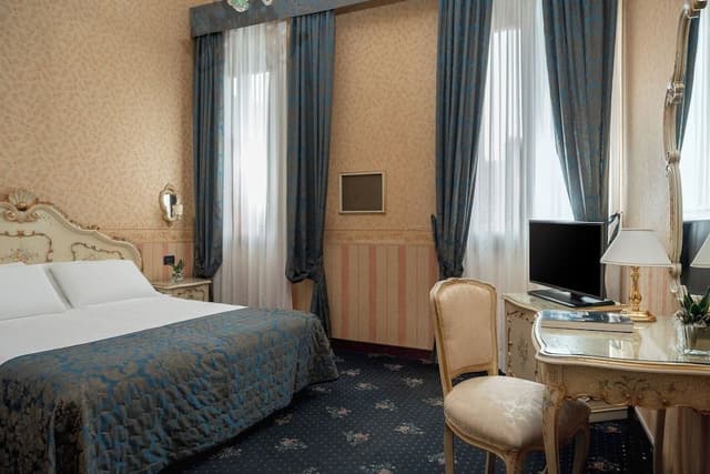 Classic Triple Room