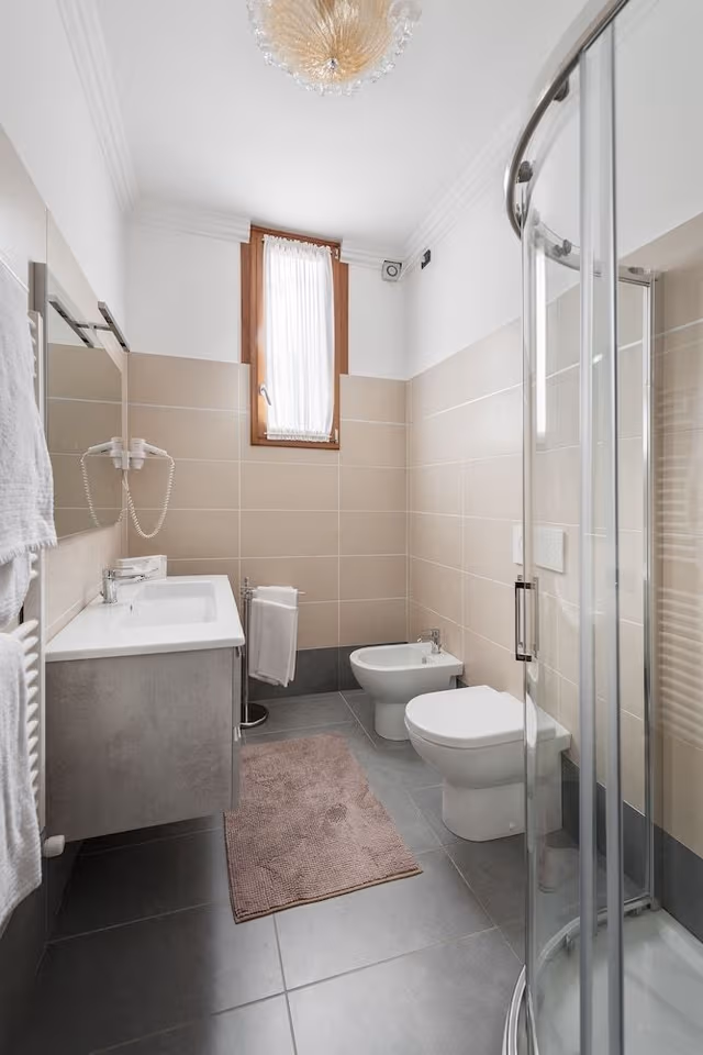 Apartment, 2 Bedrooms, Canal View, Annex Building