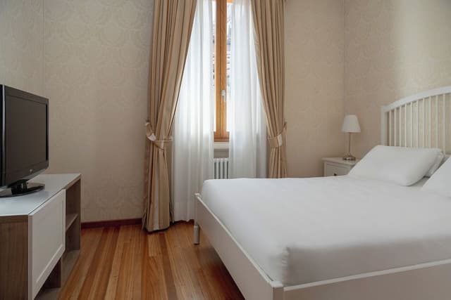 Apartment, 2 Bedrooms, Canal View, Annex Building