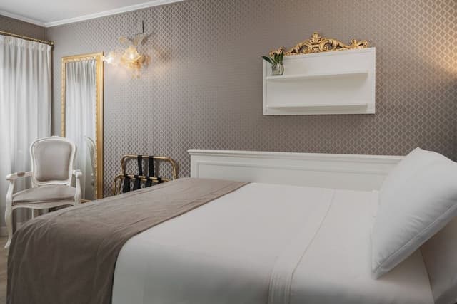 Classic Double Room