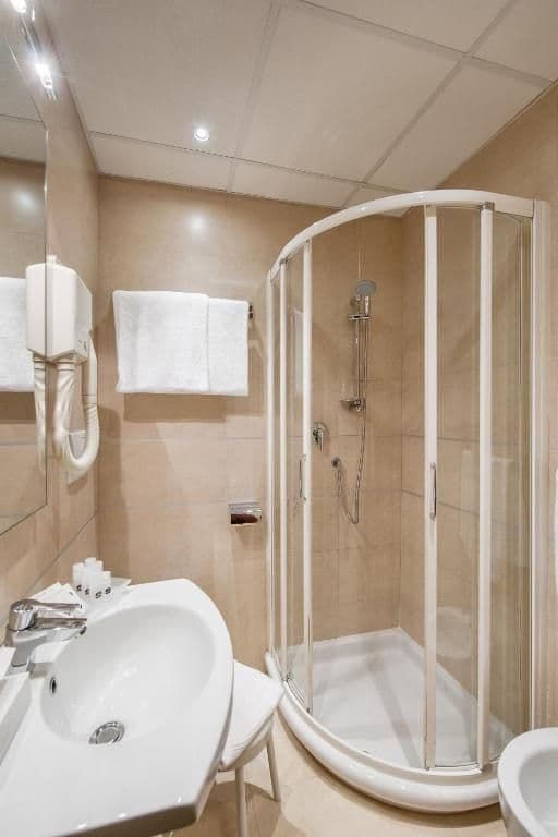 Classic Single Room