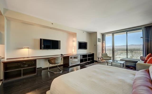 Classic Studio, 1 King Bed with Sofa bed, Mountain View