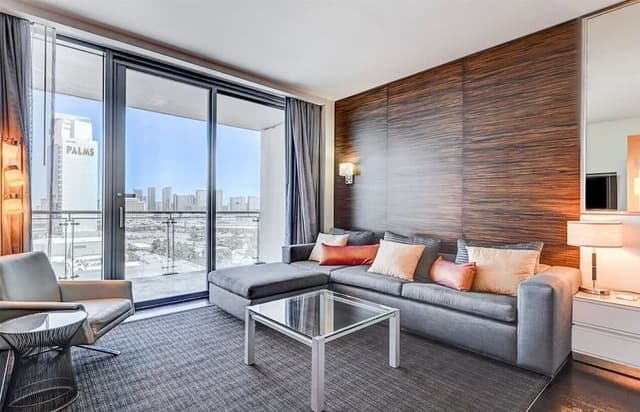 Luxury Studio, Balcony, Mountain View