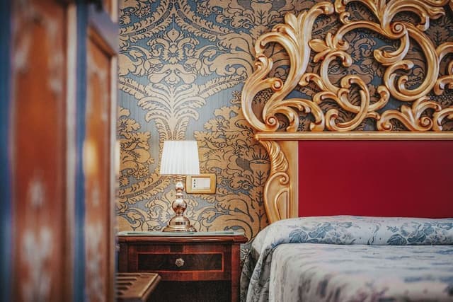 Room (King Deluxe)