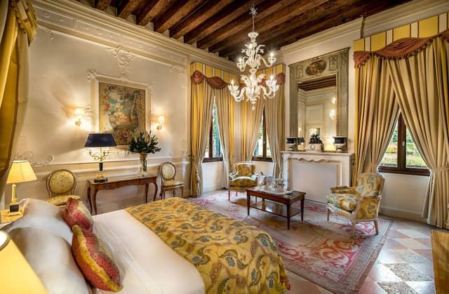 Junior Suite, Tower (in Barchessa)