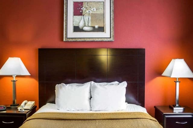 Standard Room, 1 Queen Bed, Non Smoking