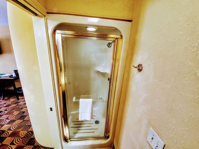 Standard Room, 1 Queen Bed, Non Smoking
