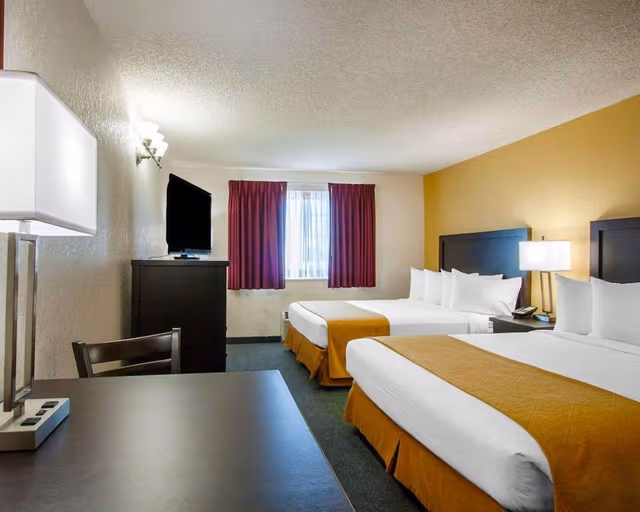 Standard Room, 2 Queen Beds, Non Smoking