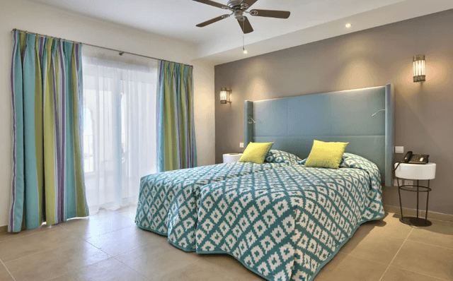 Suite with Inland View