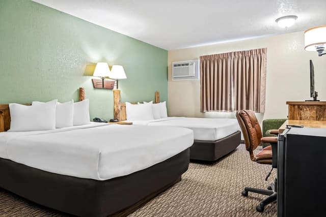 Standard Room, 2 Queen Beds, Non Smoking