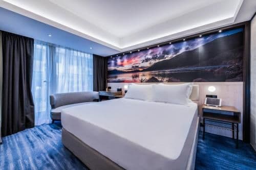 Smart Room with Garden