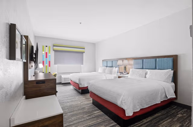 2 QUEEN BEDS NONSMOKING