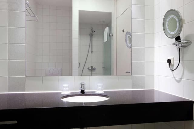 Standard Basic Room