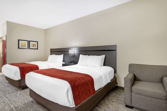 Standard Room, 2 Queen Beds, Non Smoking