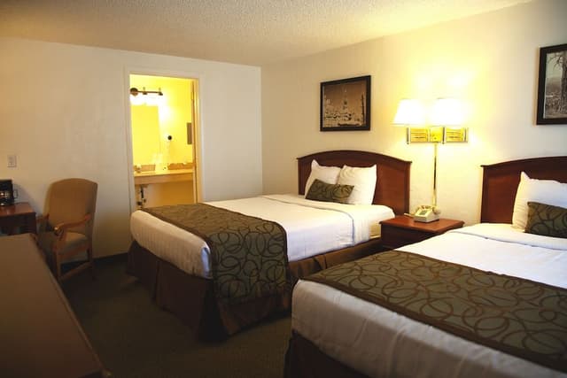 Standard Room, 2 Queen Beds