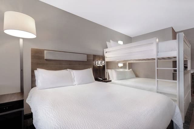 Family Suite, 1 Queen Bed