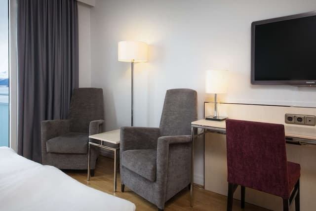 Superior Room (King)