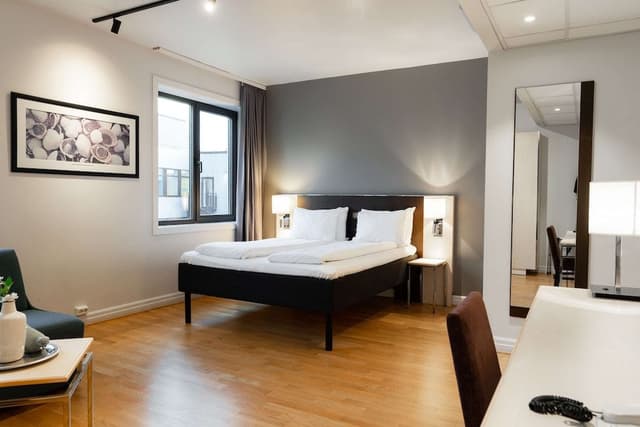 Superior Room (King)