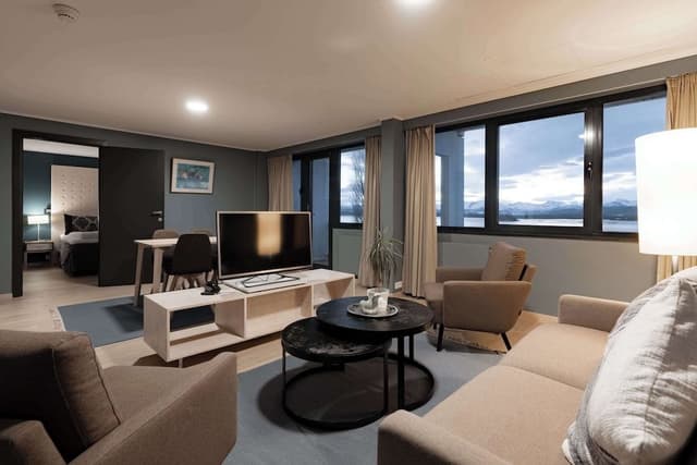 Suite (Master)