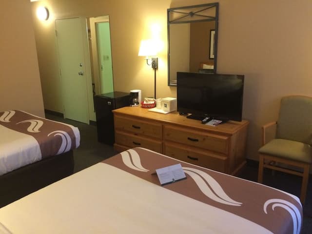 Standard Room, 2 Queen Beds, Non Smoking